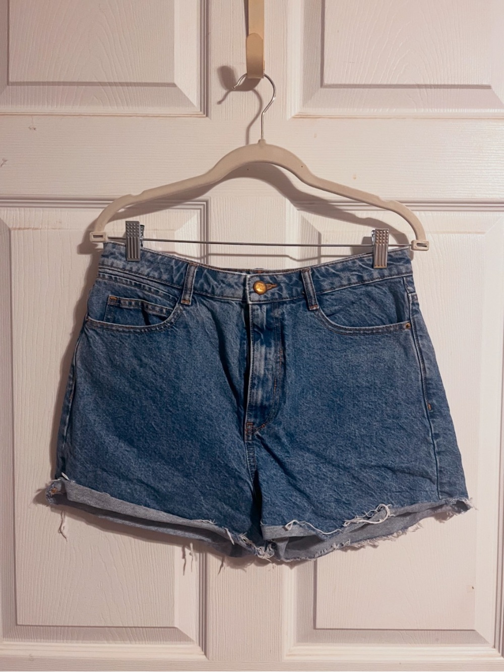 Zara | Medium Blue High-Rise 90s Pink Label Denim Cutoff Shorts